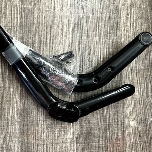 Hisense 40H3E Stand Feet / Legs / Base With Screws